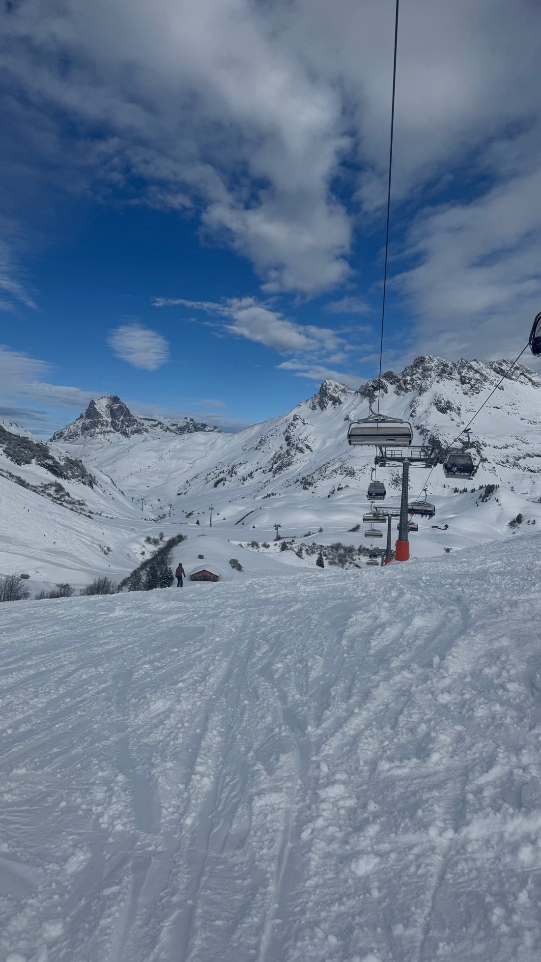Private Ski Guiding in the Arlberg with Mandarin Translation