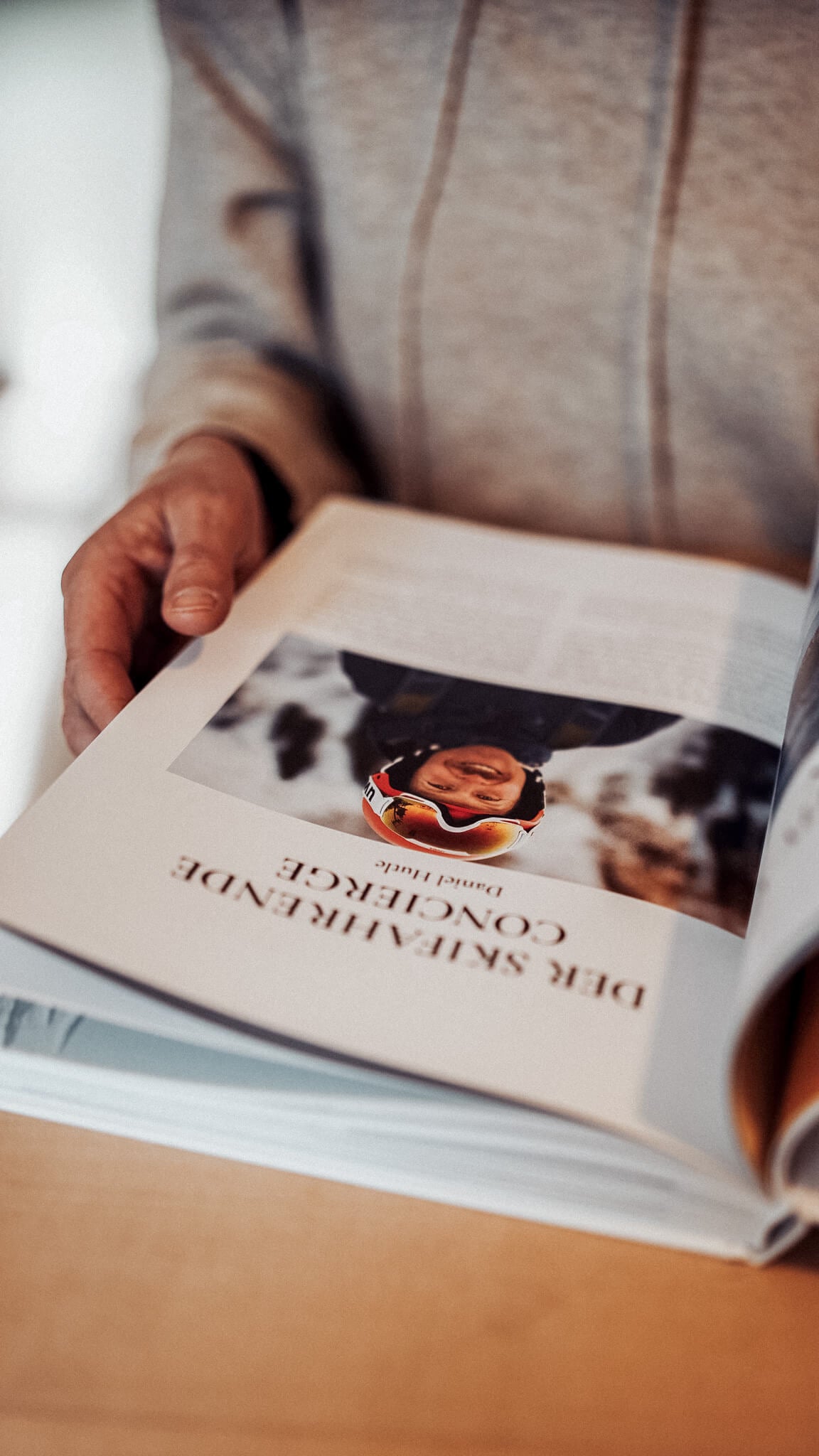 Handgefertigt im Arlberg Hardcover-Buch