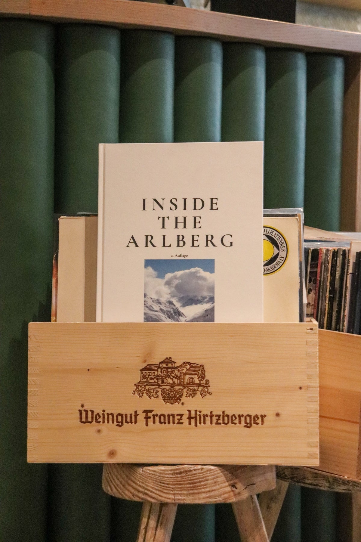 Handgefertigt im Arlberg Hardcover-Buch